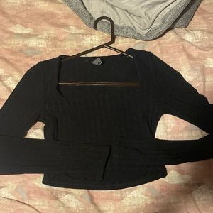 cropped black long sleeve forever 21 shirt